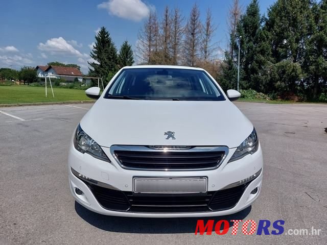 2017' Peugeot 308 Sw photo #2