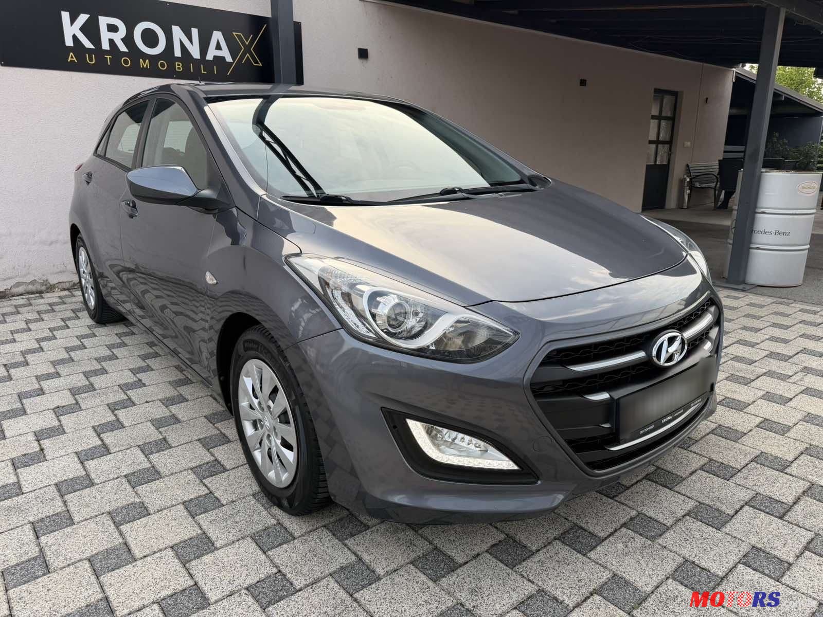 2016' Hyundai i30 1,6 Crdi photo #1