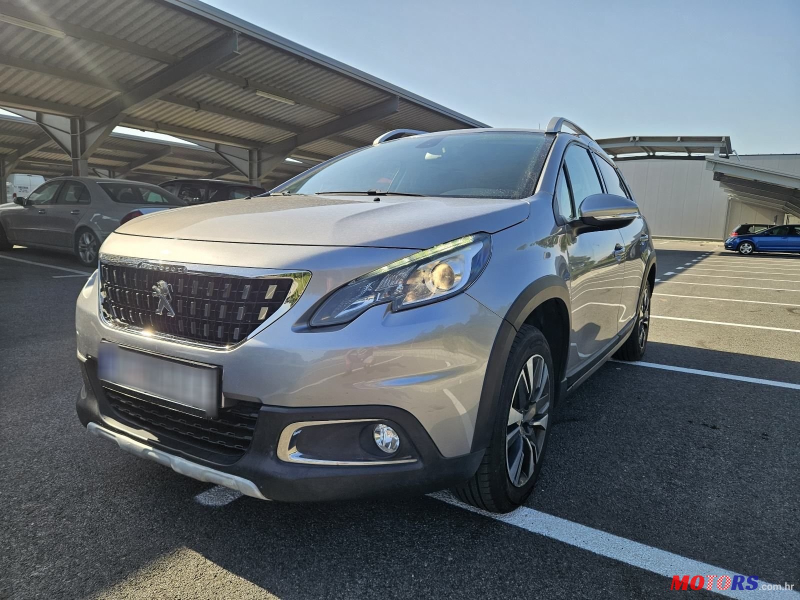 2019' Peugeot 2008 1.2 E-Vti photo #2