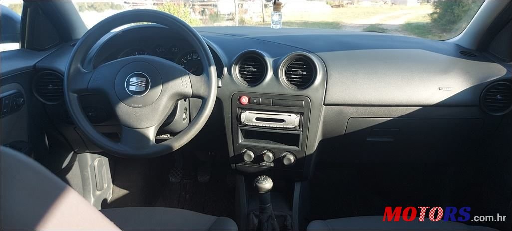 2005' SEAT Ibiza 1,4 16V photo #3
