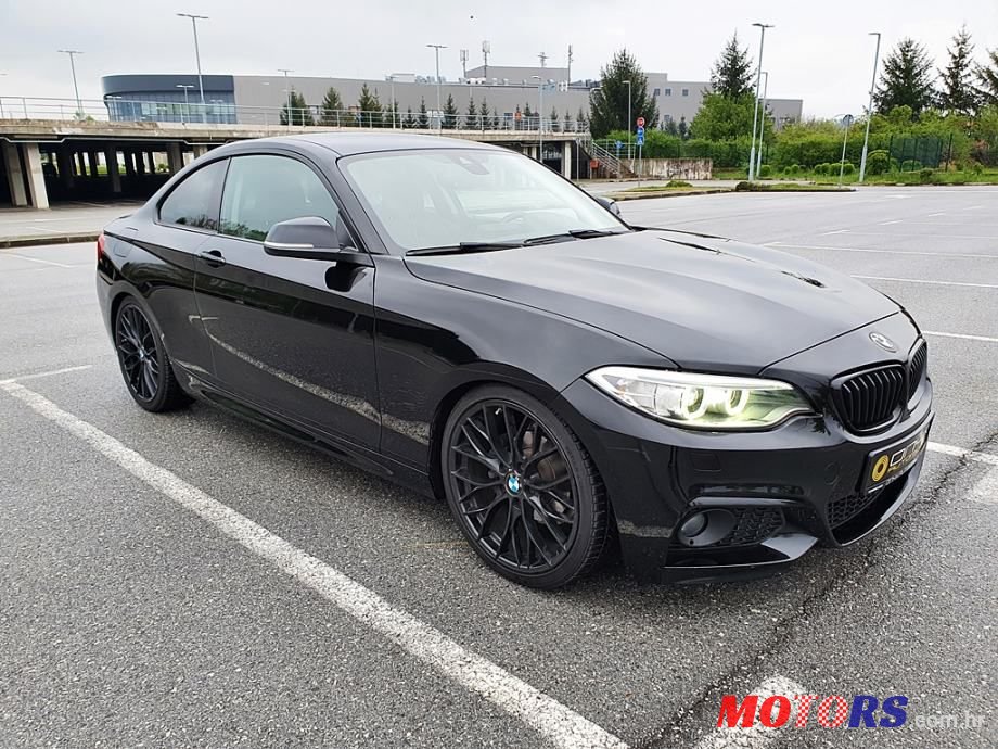 2015' BMW Serija 2 218D photo #2
