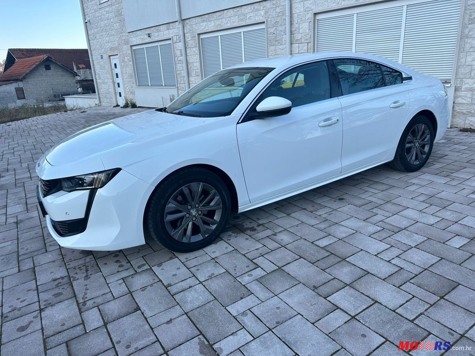 2019' Peugeot 508 130 S&S photo #5