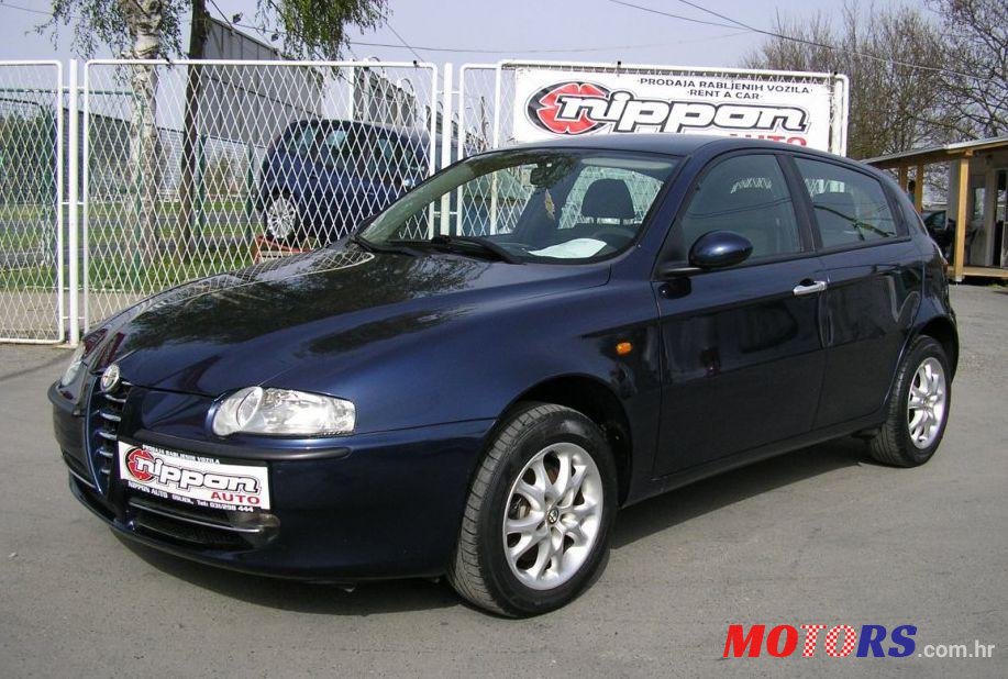 2004' Alfa Romeo 147 1,9 Jtd photo #1