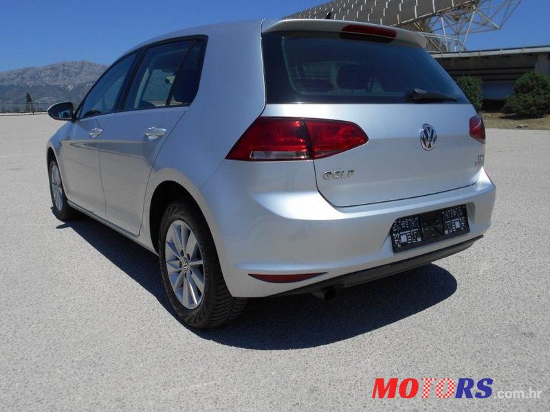 2014' Volkswagen Golf VII 1,6 Tdi Bmt photo #2