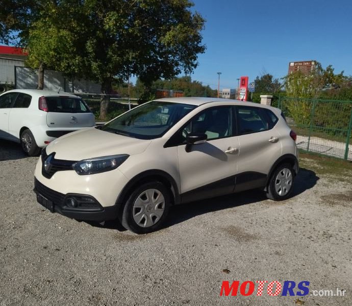 2014' Renault Captur photo #2