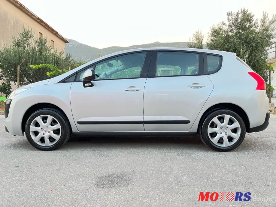 2012' Peugeot 3008 photo #6