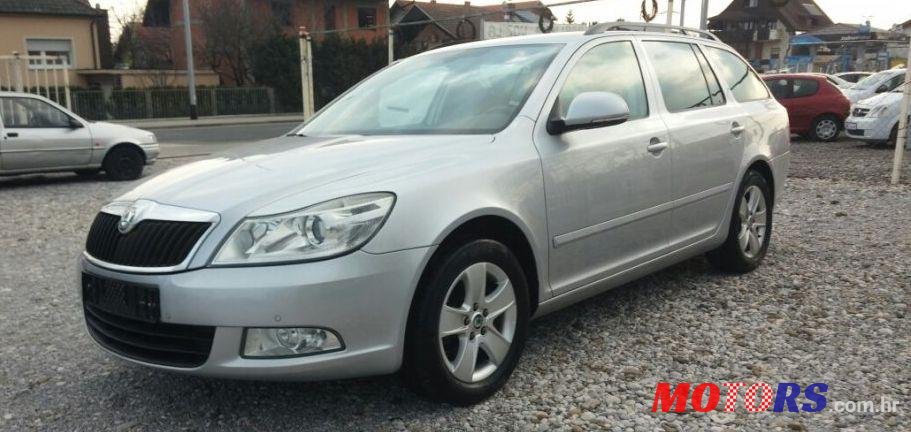 2013' Skoda Octavia Combi photo #1