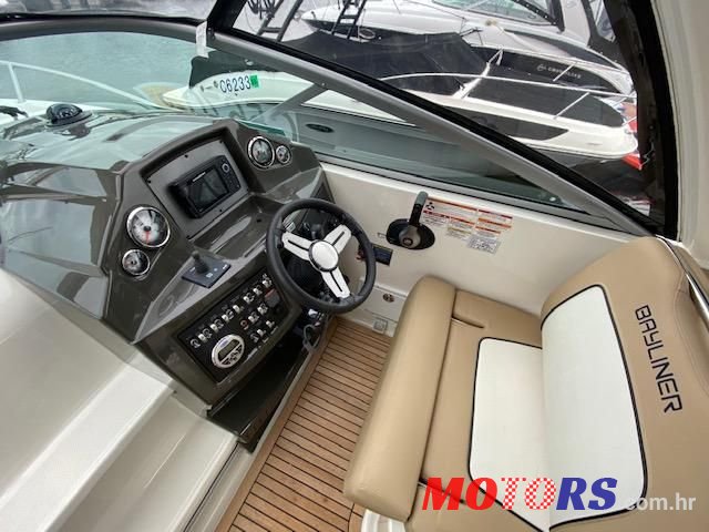 2016' Bayliner 842 CU photo #5