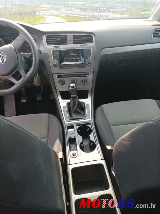 2016' Volkswagen Golf 7 1,6 Tdi photo #4