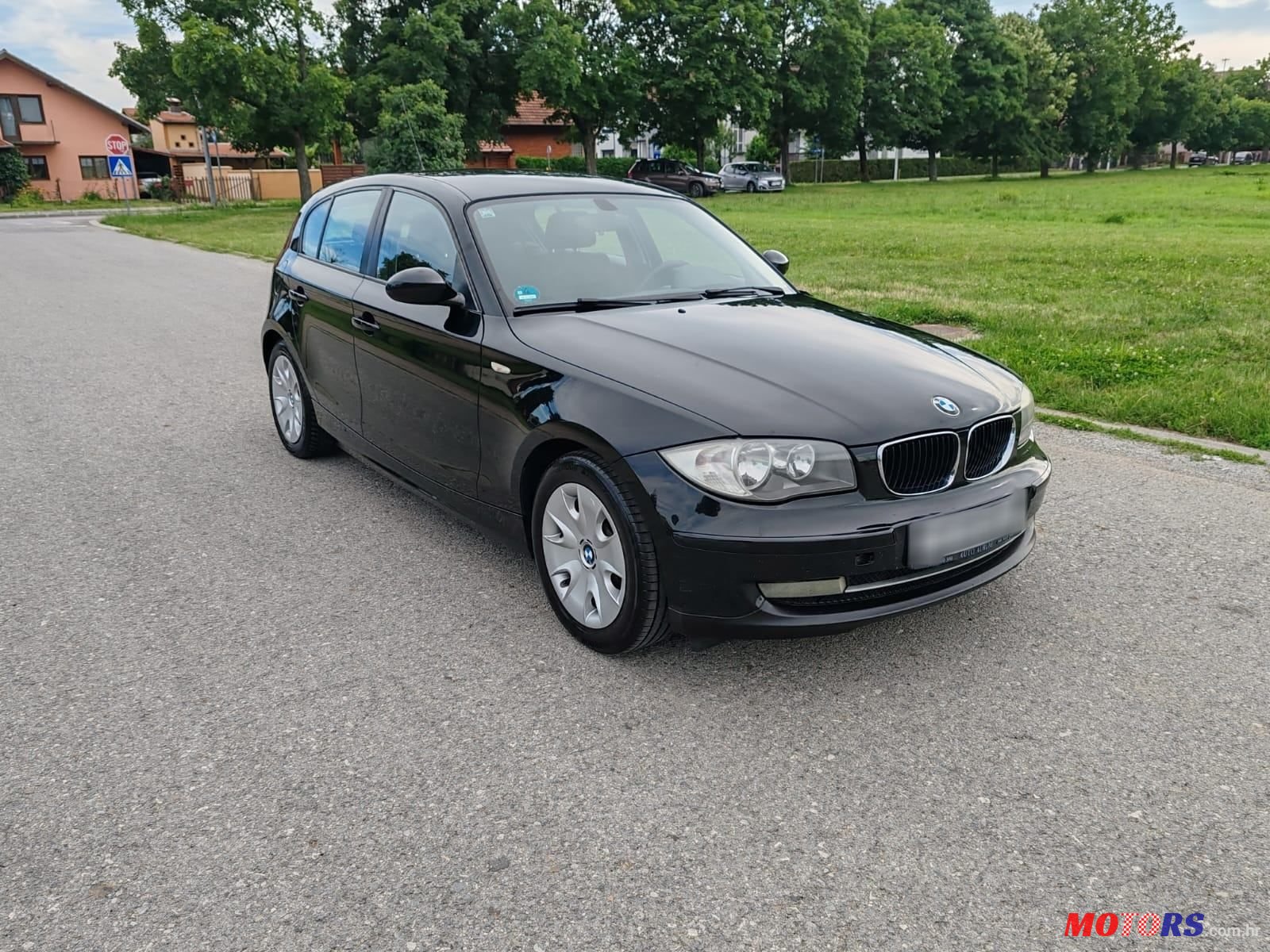 2010' BMW Serija 1 116D photo #2