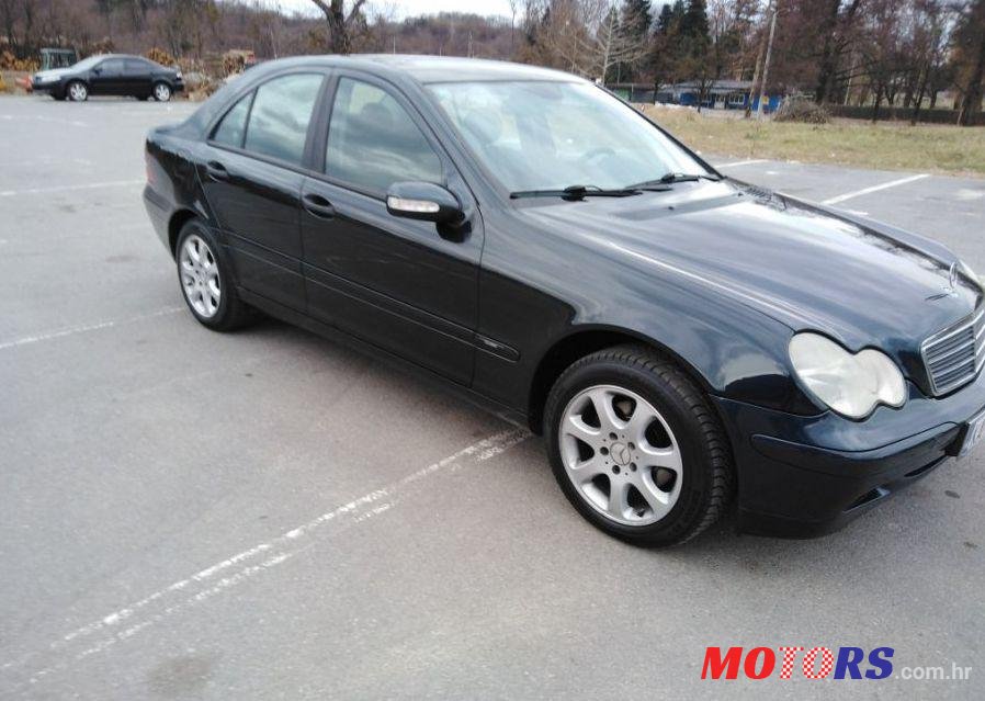 2001' Mercedes-Benz C-Klasa 220 photo #1