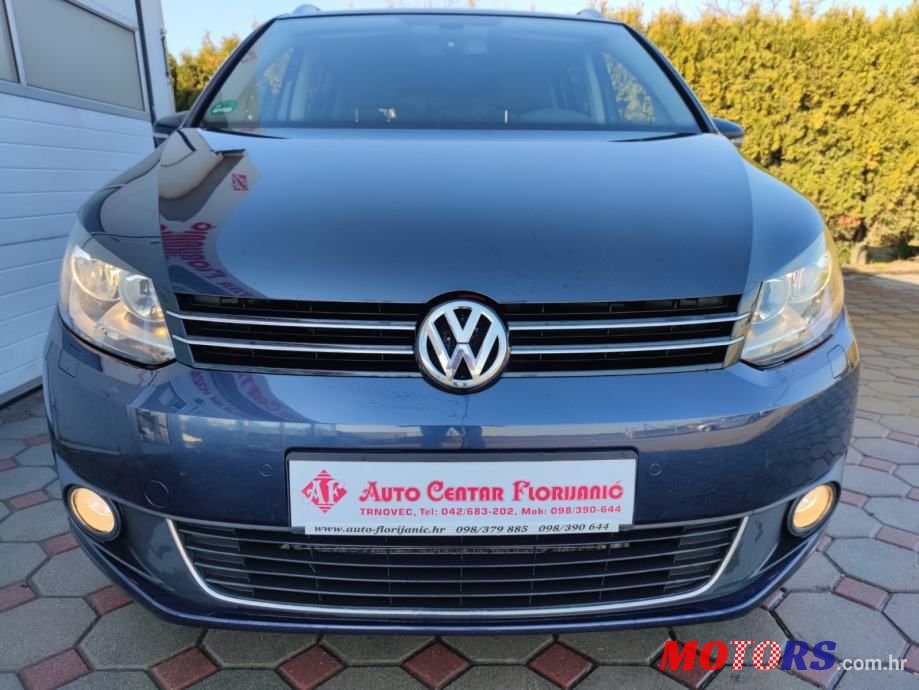 2013' Volkswagen Touran 2,0 Tdi photo #2
