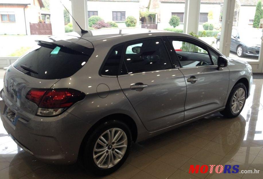 2016' Citroen C4 Medveščak Bluehdi100 S&S Bvm photo #1