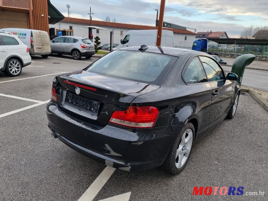 2009' BMW Serija 1 120D photo #5