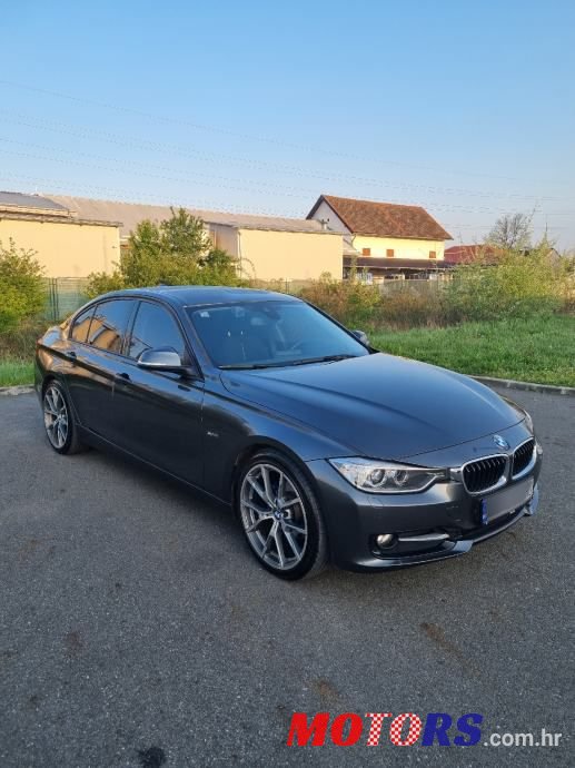 2015' BMW Serija 3 318Xd photo #4