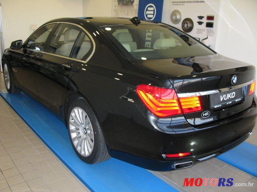 2009' BMW Serija 7 750I photo #1