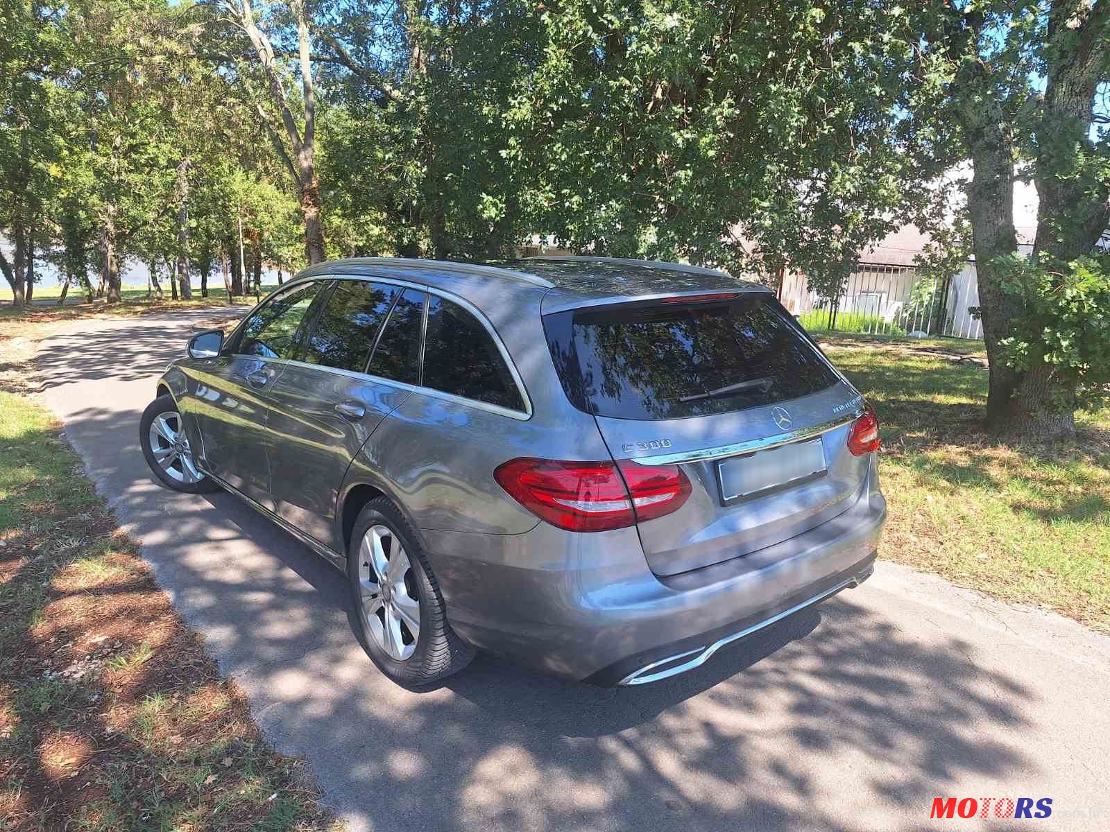 2015' Mercedes-Benz C-Klasa C 300 H T photo #3