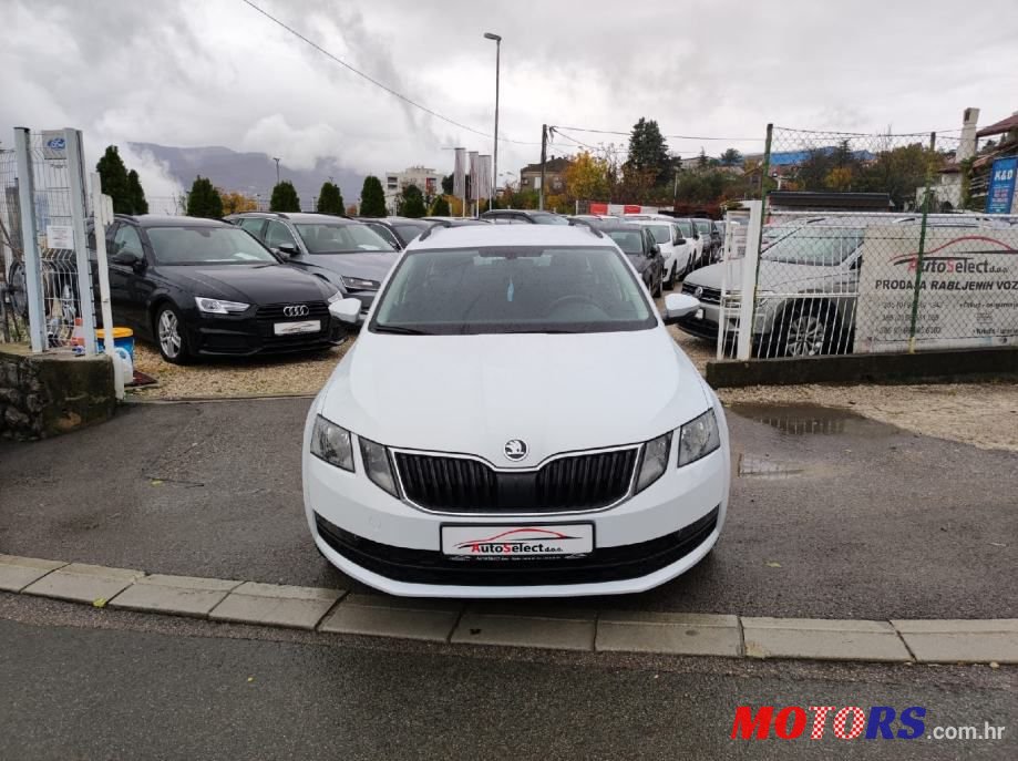 2019' Skoda Octavia Combi photo #3