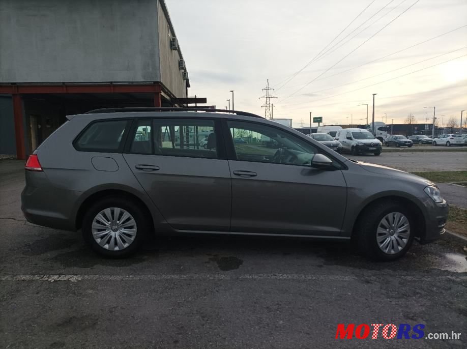 2014' Volkswagen Golf 7 Variant photo #3