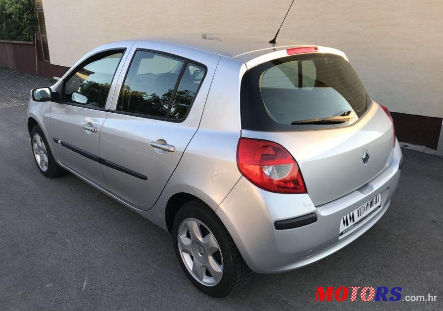 2008' Renault Clio 1,2 16V photo #1