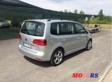 2013' Volkswagen Touran 1,6 Tdi photo #2