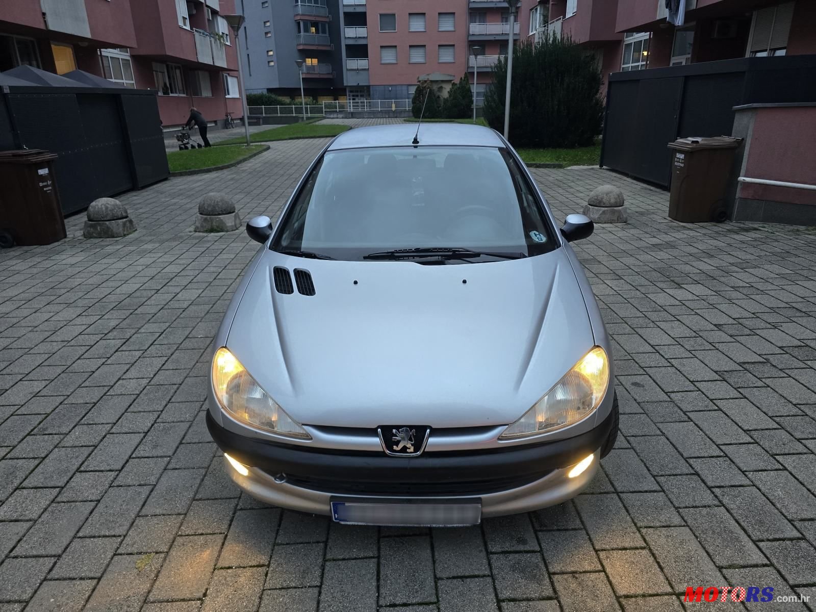 2000' Peugeot 206 206 1,4 photo #2