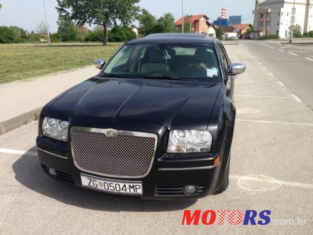 2006' Chrysler 300C photo #2
