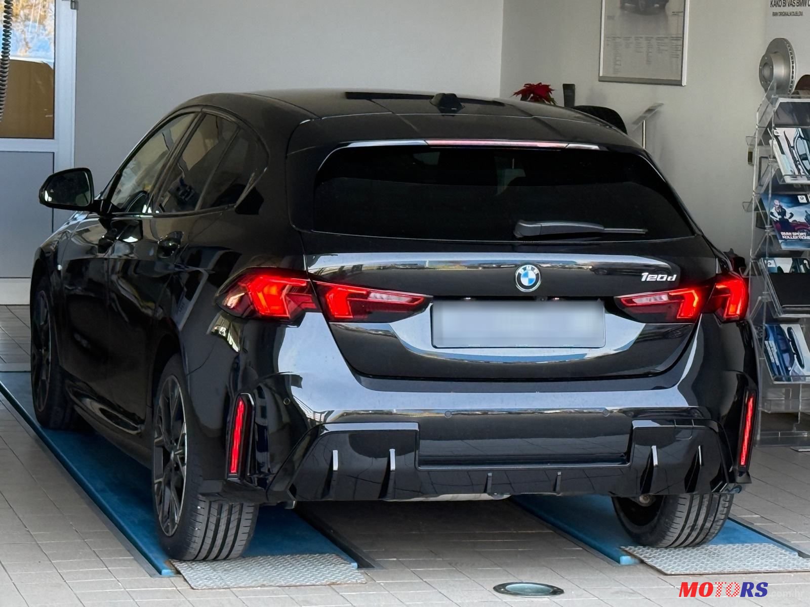 2024' BMW Serija 1 120D photo #4