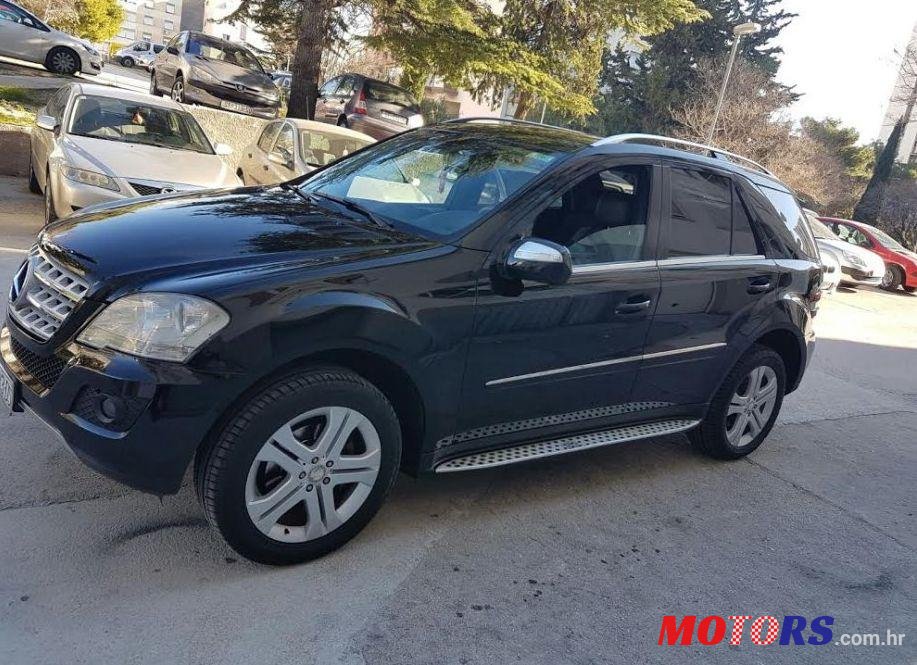 2008' Mercedes-Benz Ml 1,2 photo #1