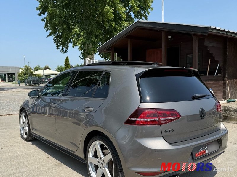 2017' Volkswagen Golf VII 2,0 Gtd photo #6
