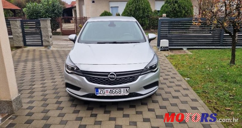 2015' Opel Astra 1.6 Cdti photo #6
