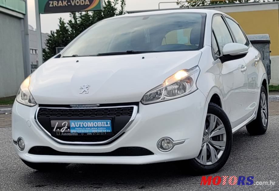 2015' Peugeot 208 photo #1