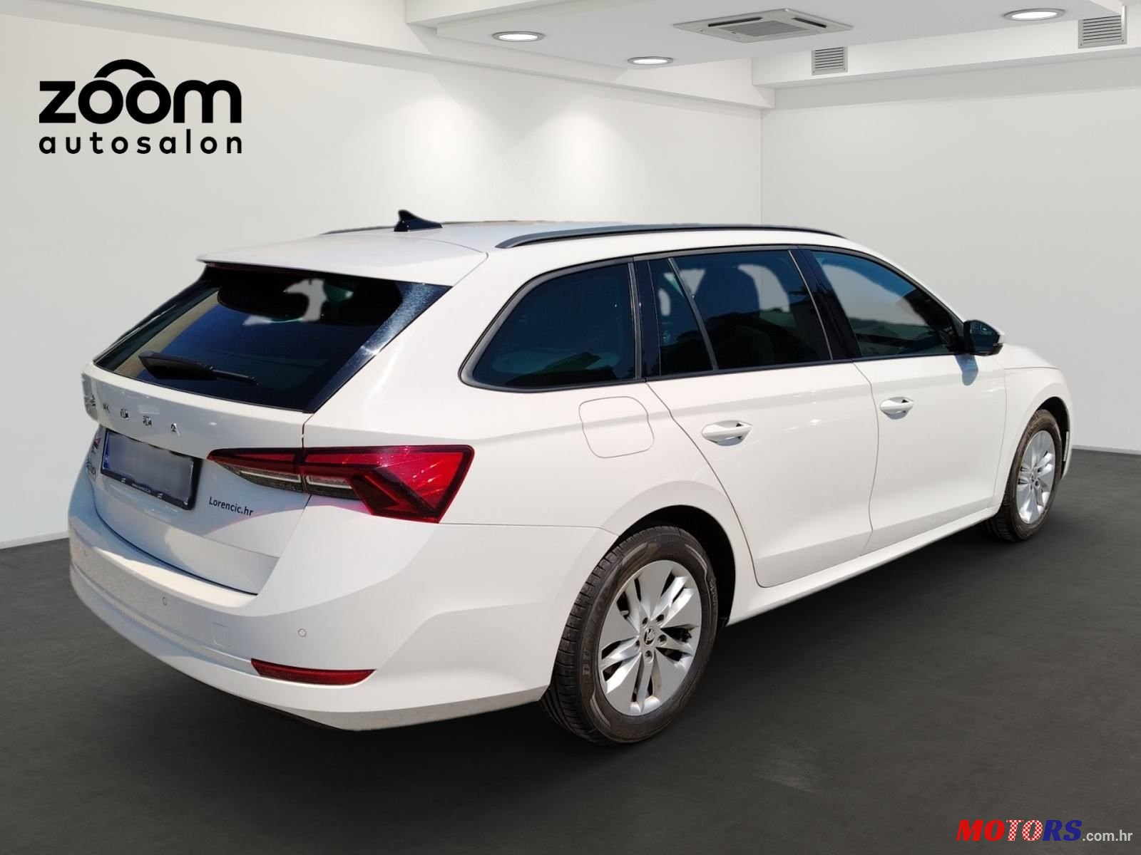 2020' Skoda Octavia Combi photo #3
