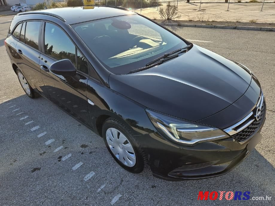 2019' Opel Astra 1,6 photo #4