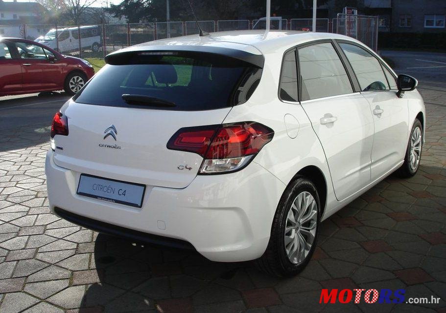 2016' Citroen C4 Bluehdi 100 photo #2