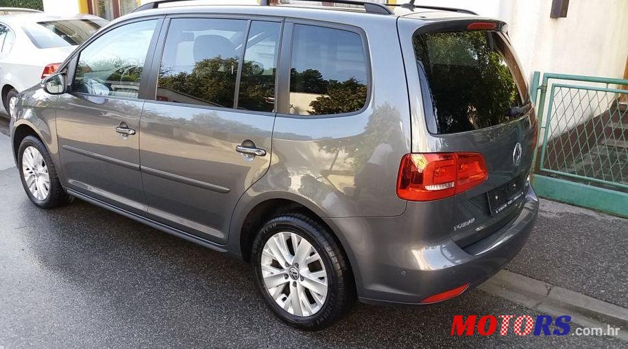 2014' Volkswagen Touran 1,6 Tdi photo #2