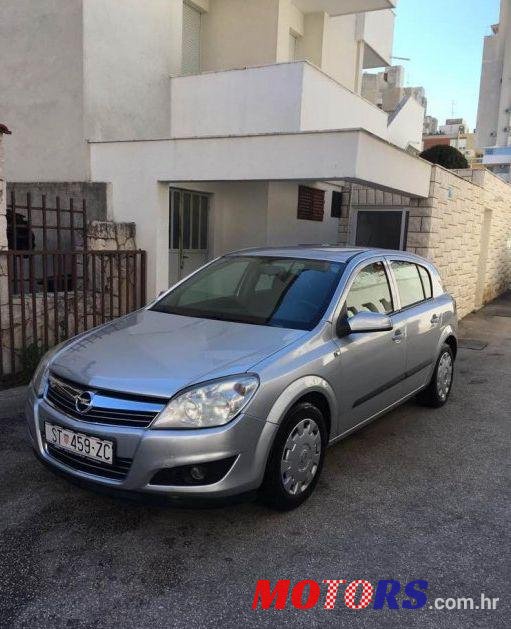 2009' Opel Astra 1,4 16V photo #1