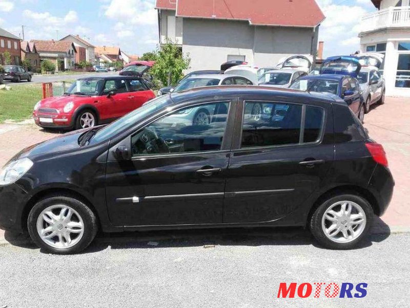 2008' Renault Clio 1,5 Dci photo #2