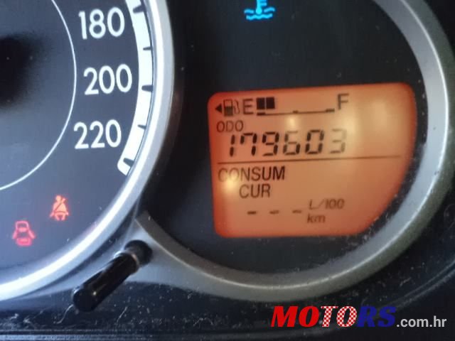 2011' Mazda 2 1,6 D photo #6