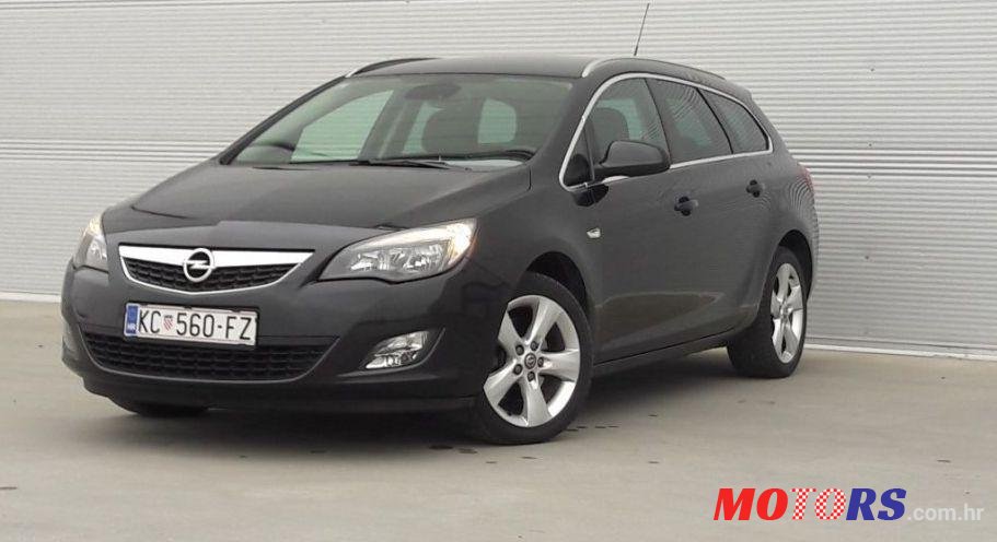 2012' Opel Astra Karavan Sports 1,7 Cdti photo #2