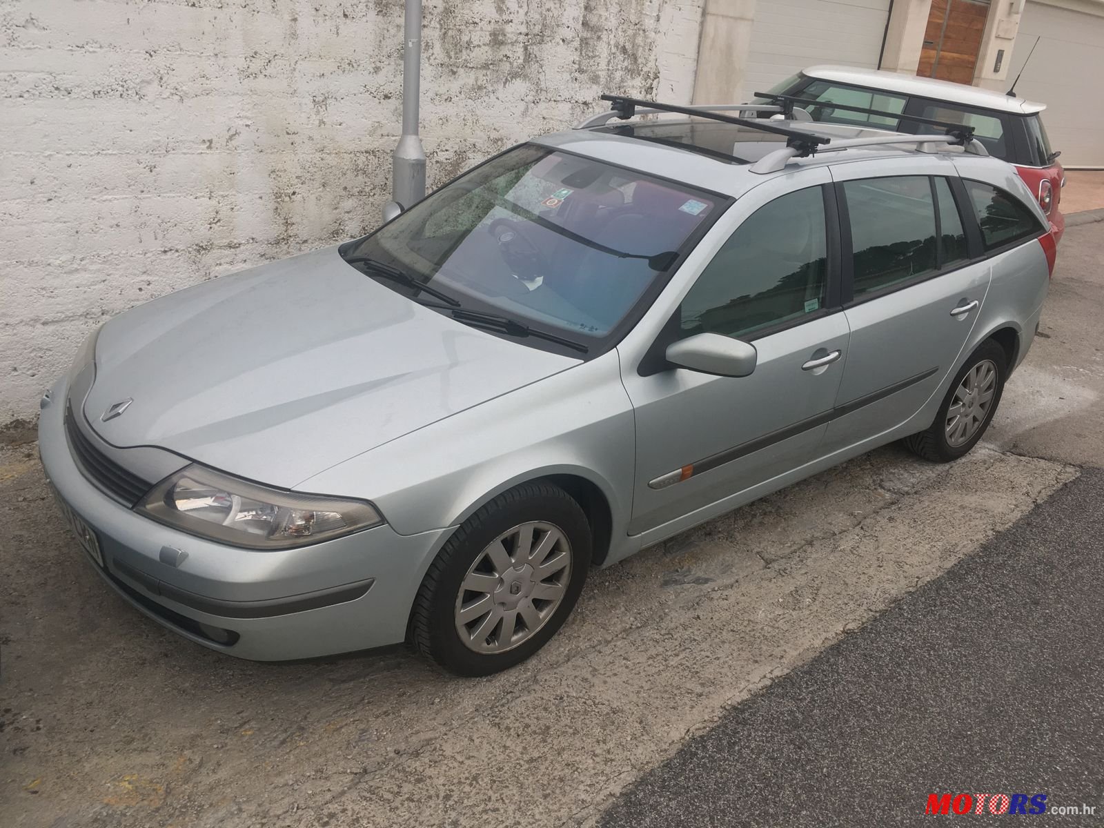 2004' Renault Laguna photo #1