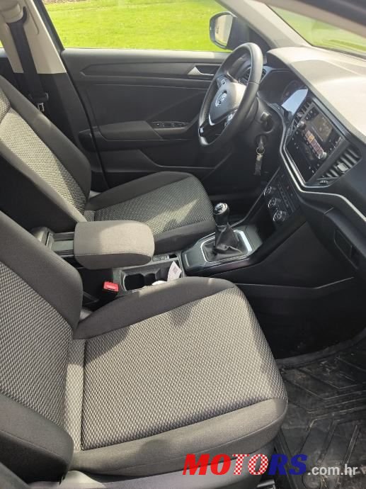 2019' Volkswagen T-Roc 1,6 Tdi photo #5