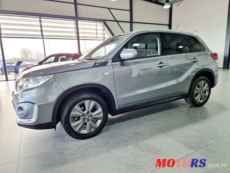 2020' Suzuki Vitara 1.0 photo #3