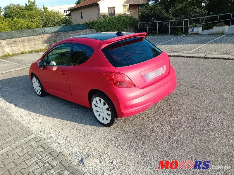 2006' Peugeot 207 1,4 16V photo #6