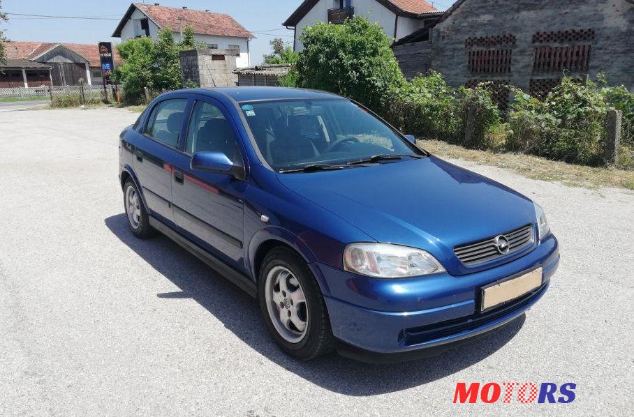 2004' Opel Astra Classic 1,4 photo #1