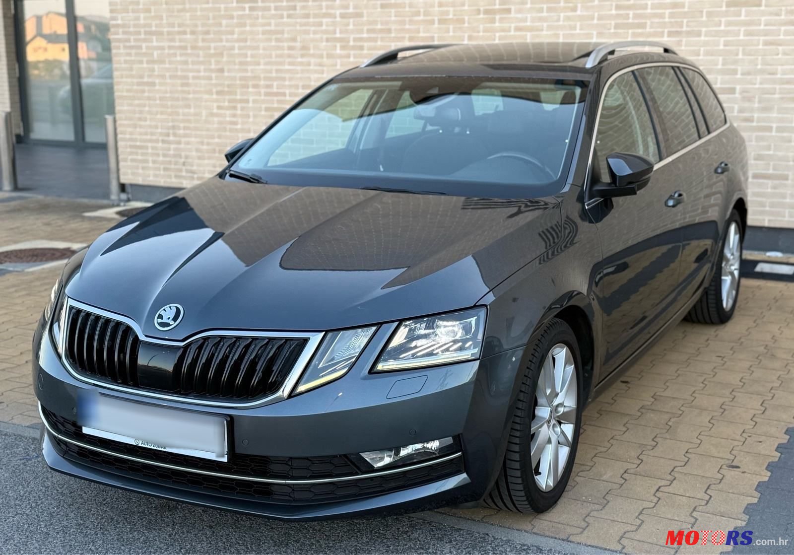 2017' Skoda Octavia Combi photo #2