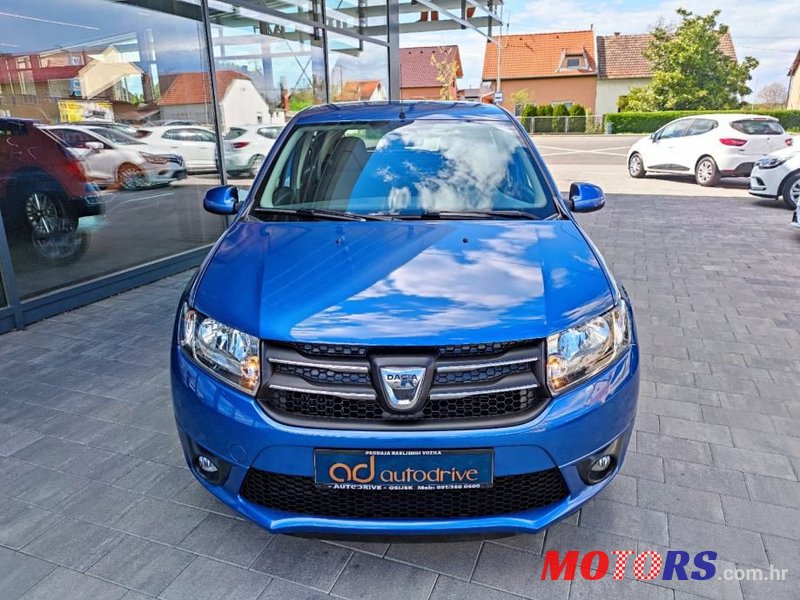 2014' Dacia Sandero photo #3