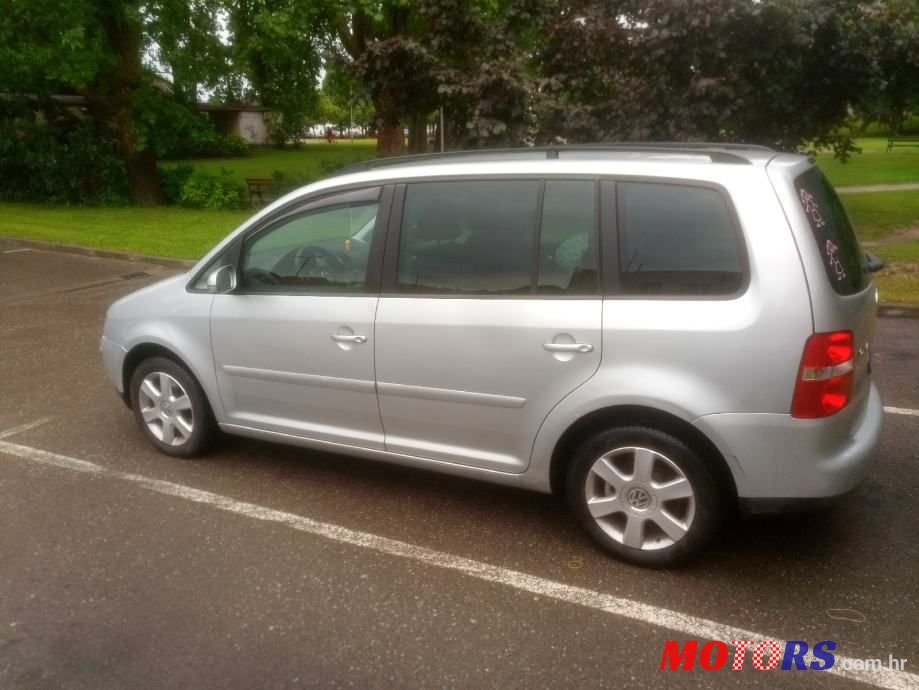 2006' Volkswagen Touran 1,9 Tdi photo #4
