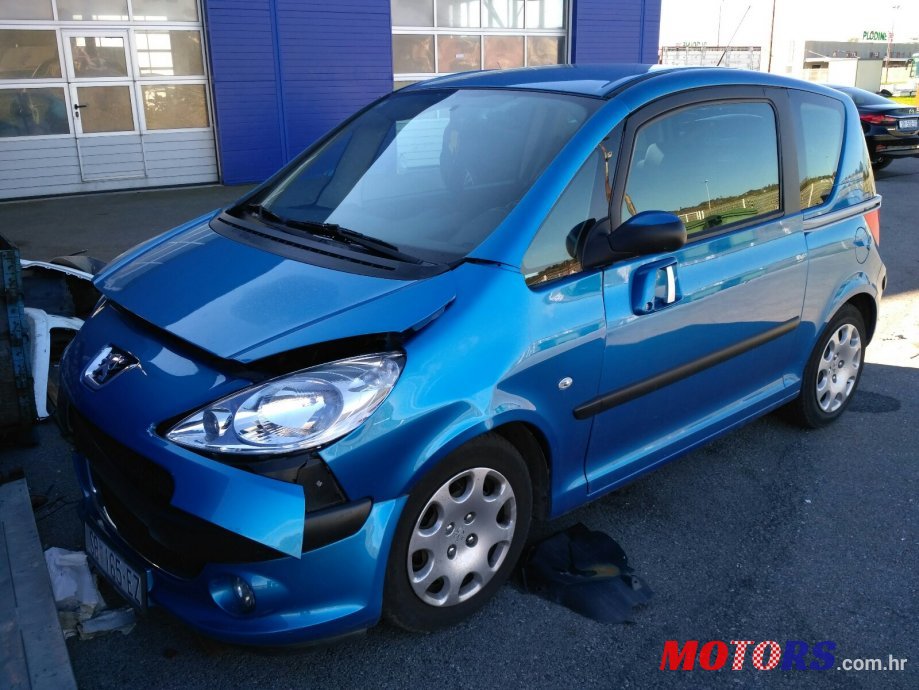 2005' Peugeot 1007 photo #1