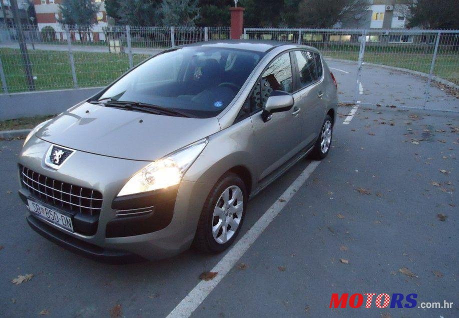 2010' Peugeot 3008 1,6 Hdi photo #2